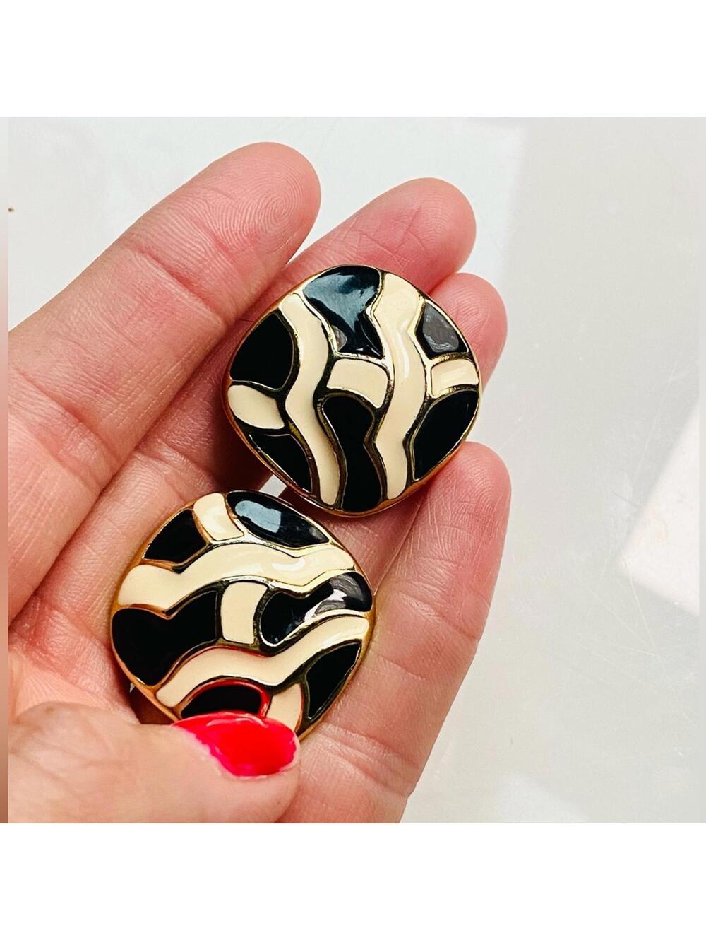 Vintage Alison Reed Black Enamel Gold Tone Earrings